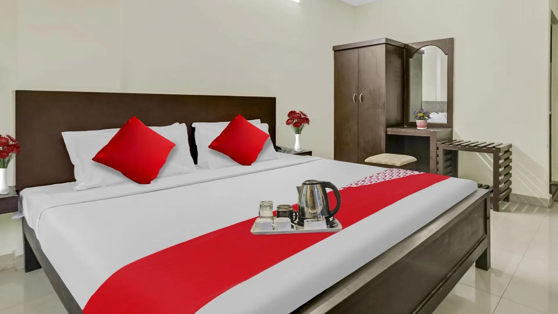 Hotel O Kalapurackal Residency Thekkady India