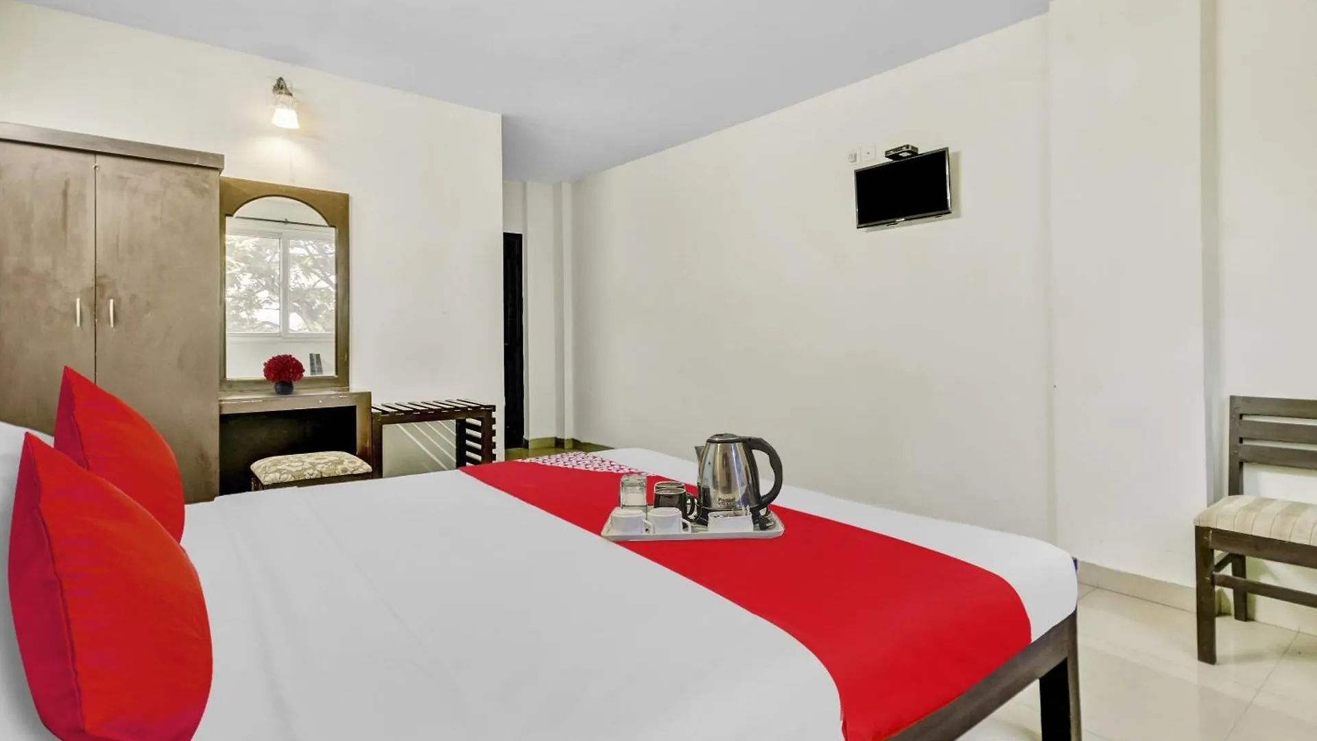 ***  Hotel O Kalapurackal Residency Thekkady India